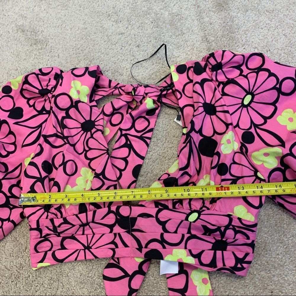 𝅺ZARA Fuchsia floral V neck balloon sleeve crop top pink yellow black Sz S NWT - Picture 7 of 8